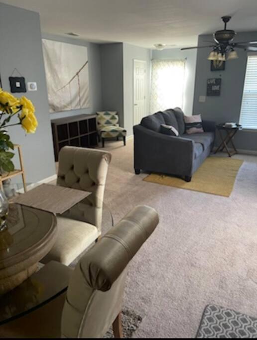 Beautiful Private Home Near Ft Jackson, Starbucks, Shopping And Dining! Колумбия Екстериор снимка